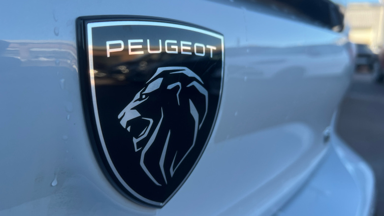 Peugeot 308 115kW GT 54kWh 5dr Auto Electric Hatchback